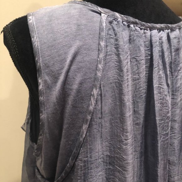 Minkas tunic tank top with lace accents - Picture 5 of 9